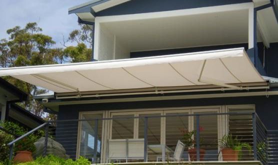 Enhance your homes beauty with awning design – TopsDecor.com