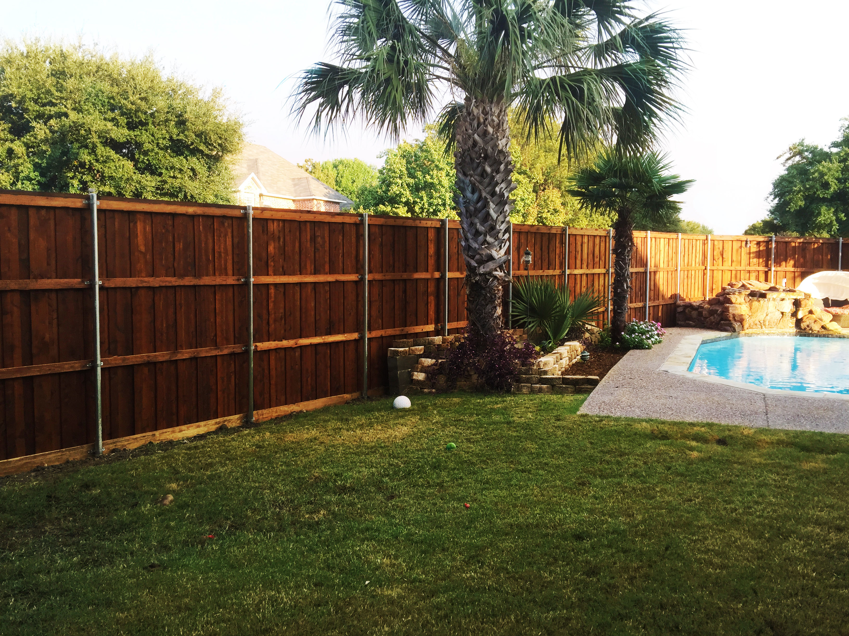 Innovative ideas for your backyard fence