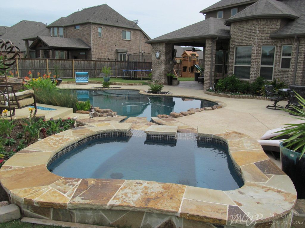 Enjoy luxurious custom pools – TopsDecor.com