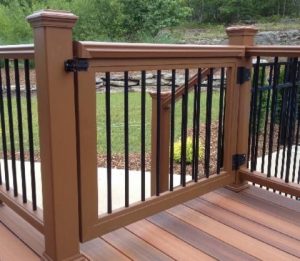 Deck Gates to secure your deck – TopsDecor.com