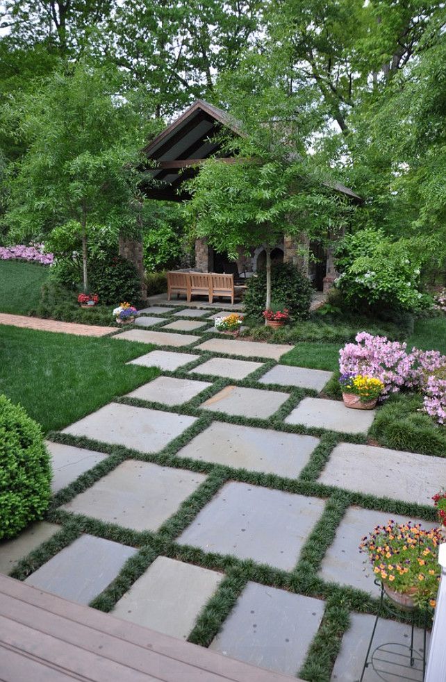 Make garden attractive and beautiful with garden pavers