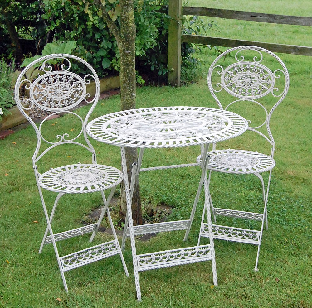 Elegant garden tables and chairs