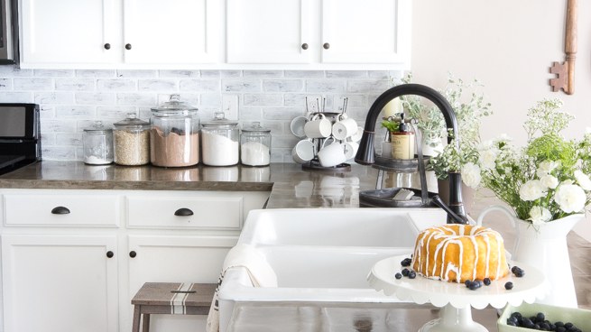7 DIY Kitchen Backsplash Ideas that Are Easy and Inexpensive