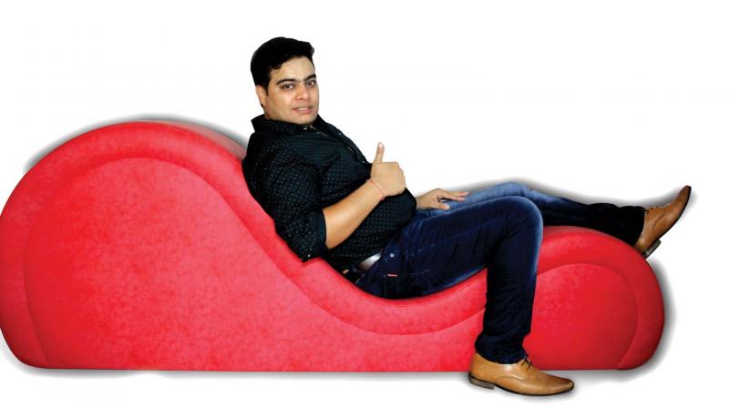 Indian entrepreneur presents a Love couch