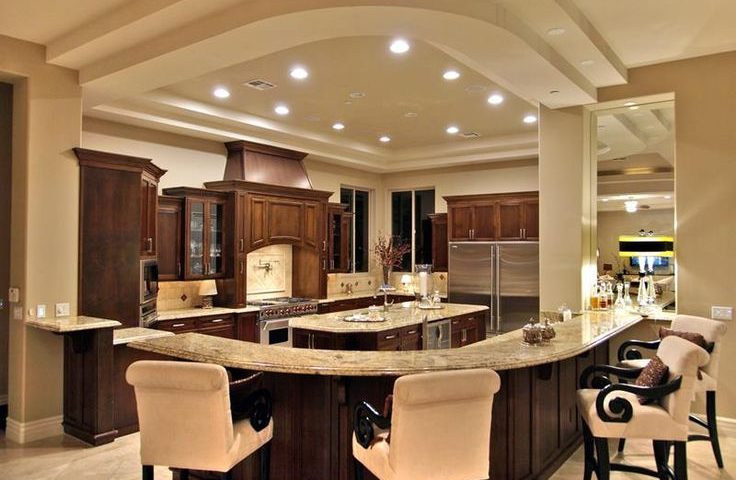 What are the key elements in a luxury kitchen?