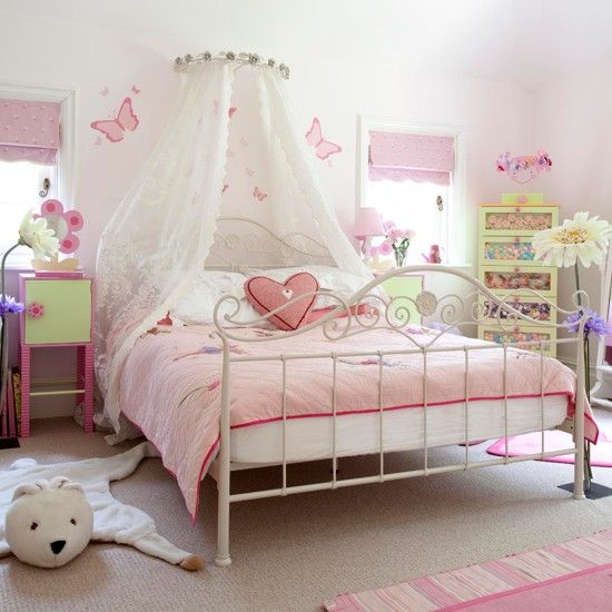 country farm lodge house | Makys' way | Pinterest | Girls bedroom