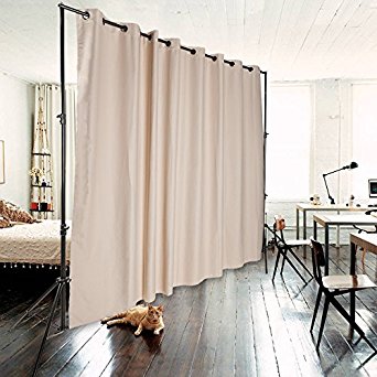 Advantages and disadvantages of a room divider curtain