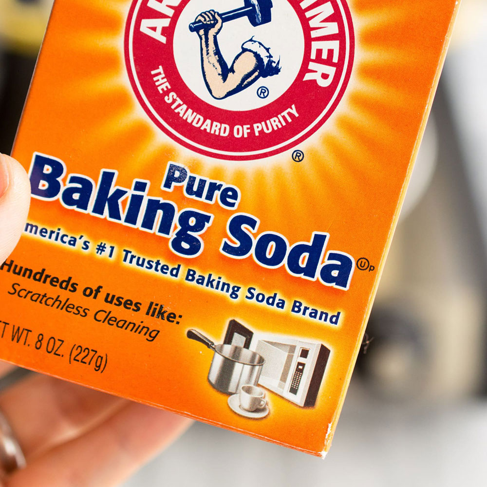 Baking soda How to easily remove rust from tools