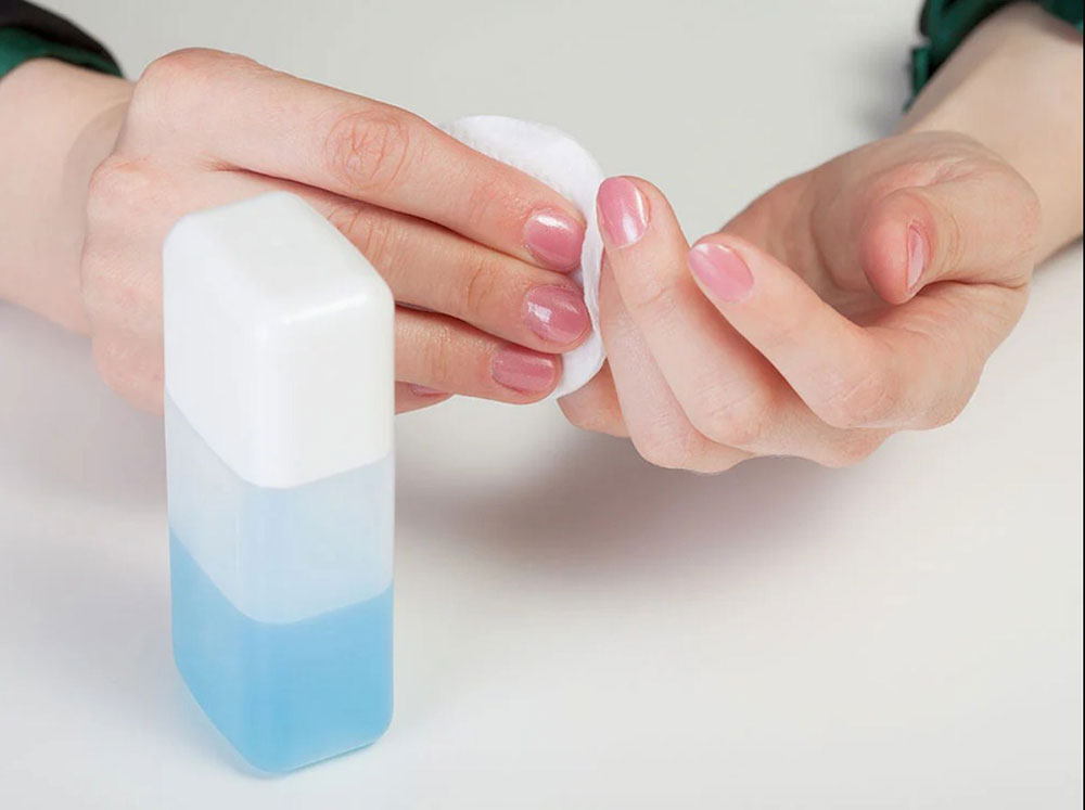 Nail polish remover How to easily remove spray paint from the skin