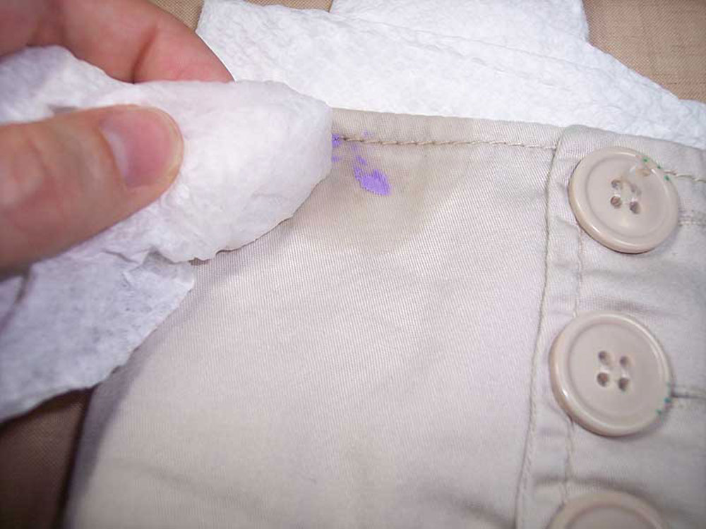 remove_paint2 How to remove color from clothes without ruining them