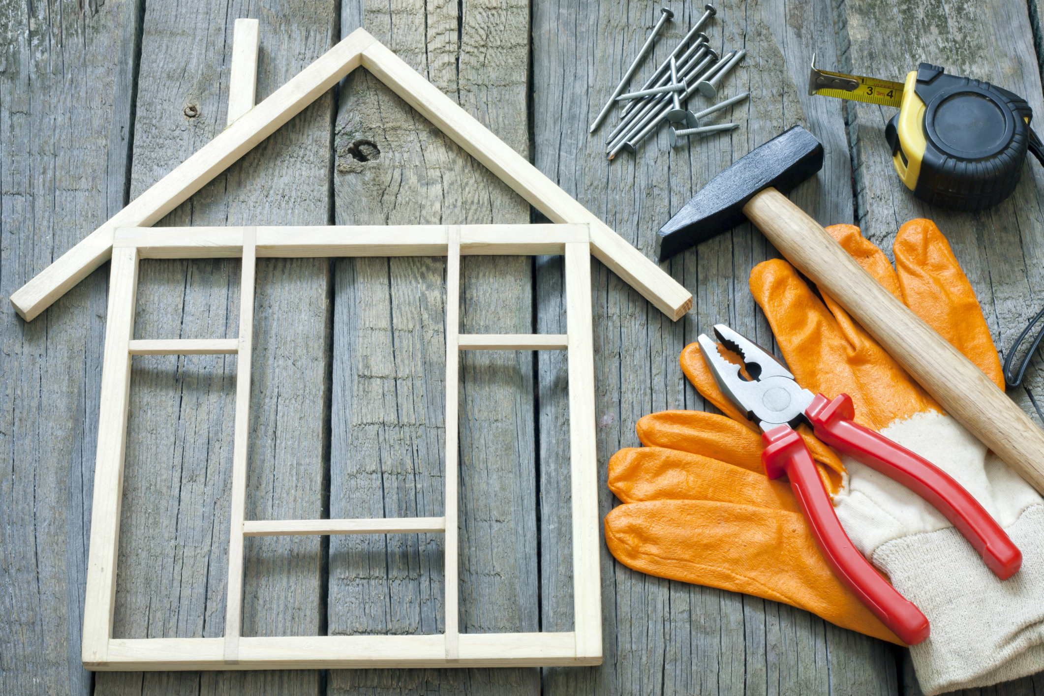 10 outdoor repair and maintenance tasks
that you should never neglect