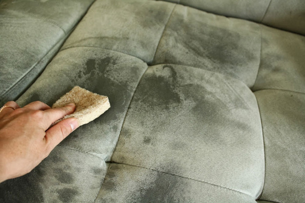 colorless-spnge How to clean microfiber furniture so that it looks new