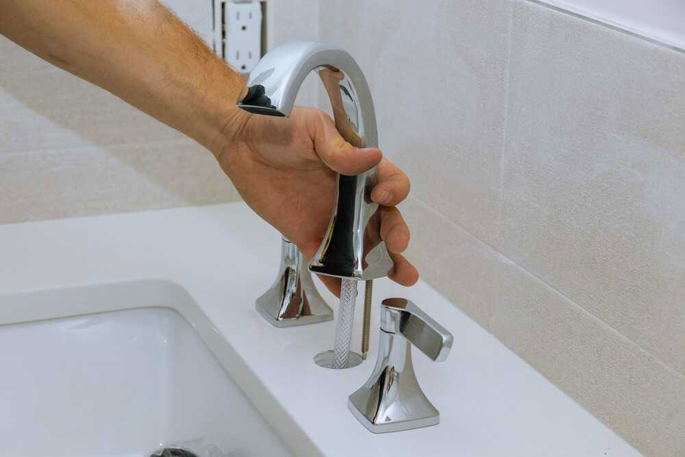 plumbin2 How to install a bathtub correctly and without stress