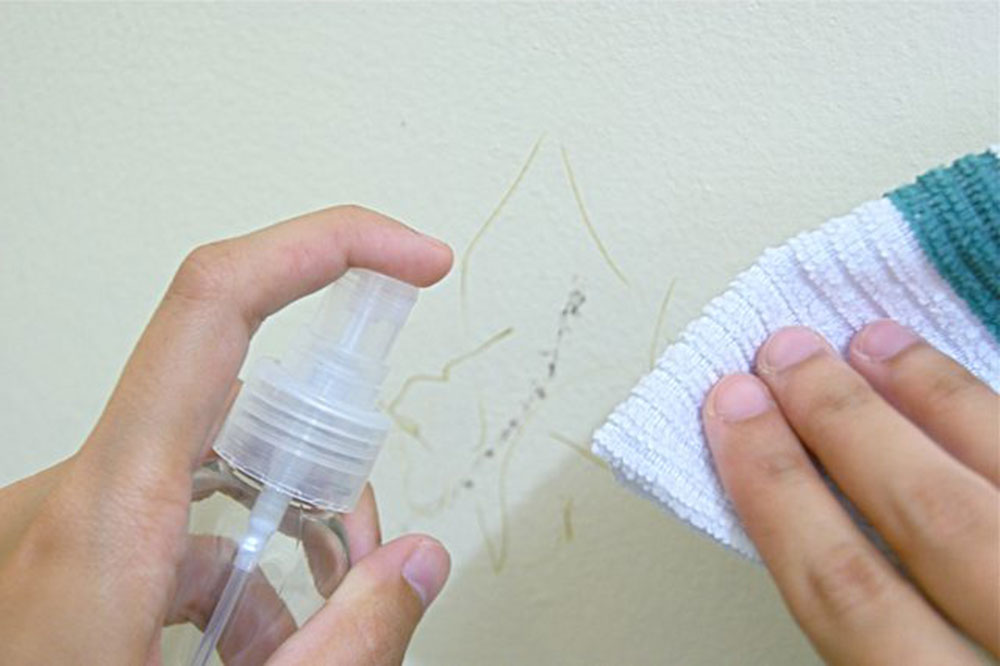 Nail polish remover How to remove permanent marks from walls in just a few steps