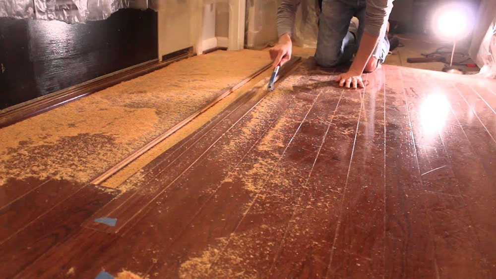 space How to remove hardwood floors without problems