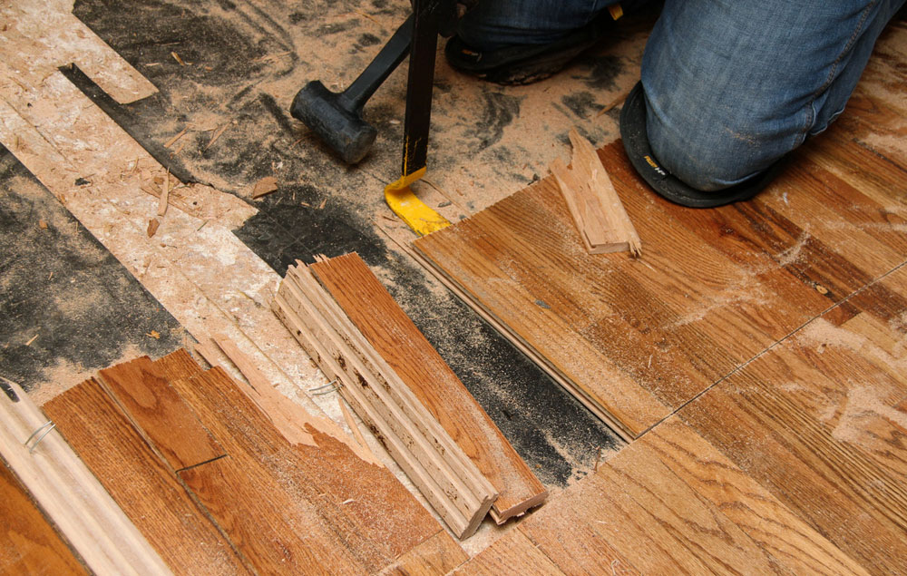 Dividing tables How to remove hardwood floors without problems
