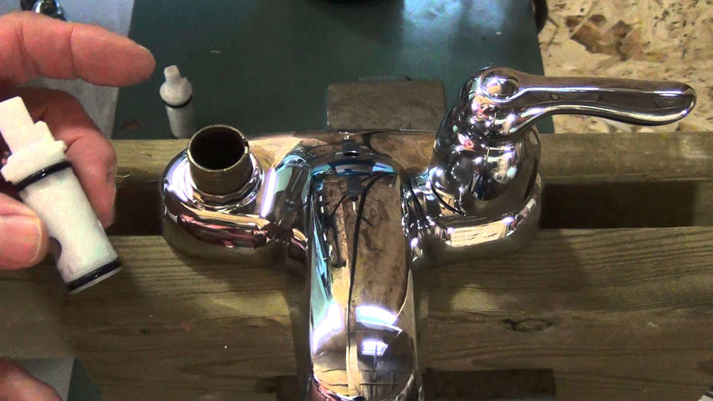 Cartridge faucet repair3 How to repair a leaky kitchen tap quickly