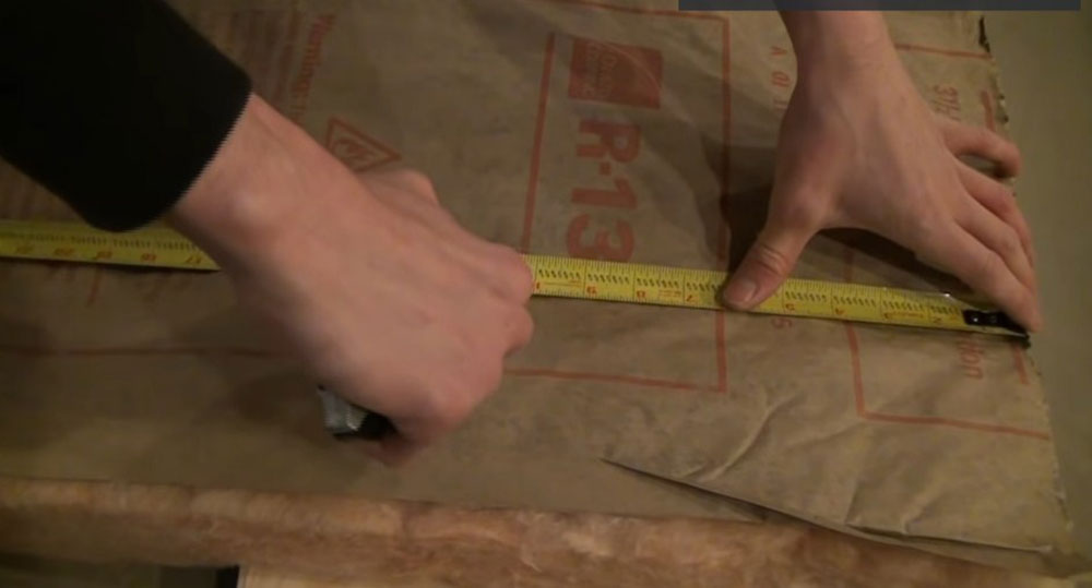 Mark How to cut fiber insulation without problems