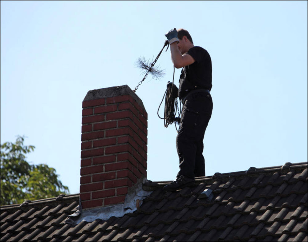 Cleaning How do I clean a chimney and when is the best time for it? 