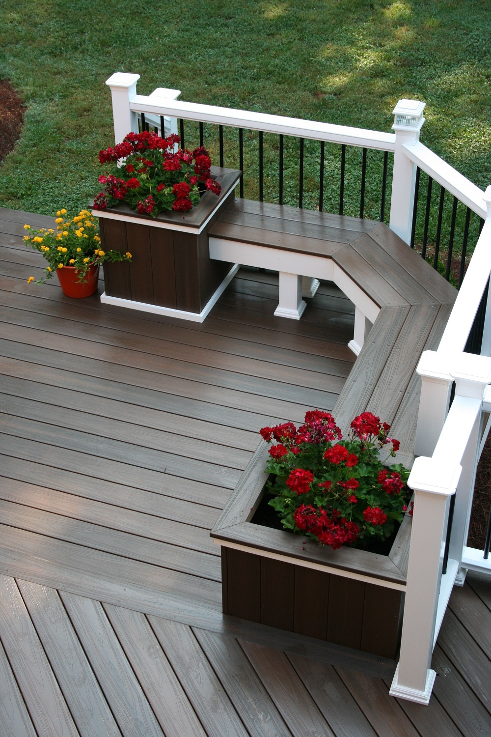 deck13 Opaque paint ideas to see before working on your deck