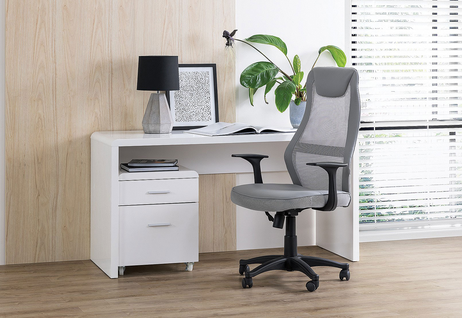 Office chair What is the standard table height (table types and chair heights)?