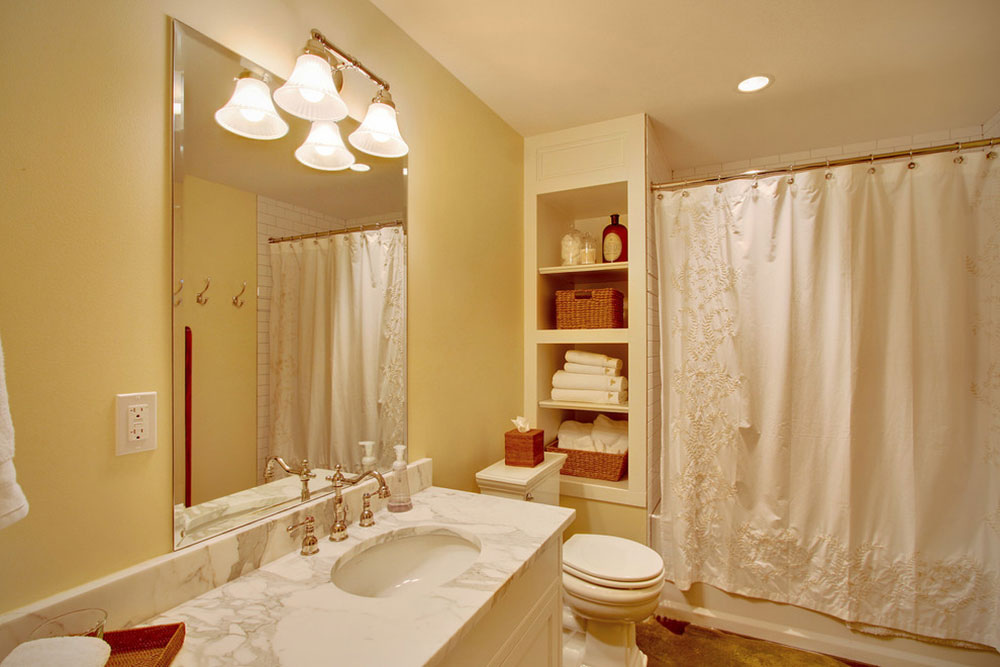 Kirkland-Traditional-by-RW-Anderson-Homes Vintage bathroom decoration that you can try out in your home