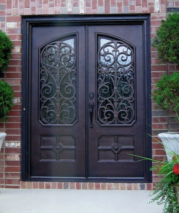 3 advantages of custom iron doors that
you should know about