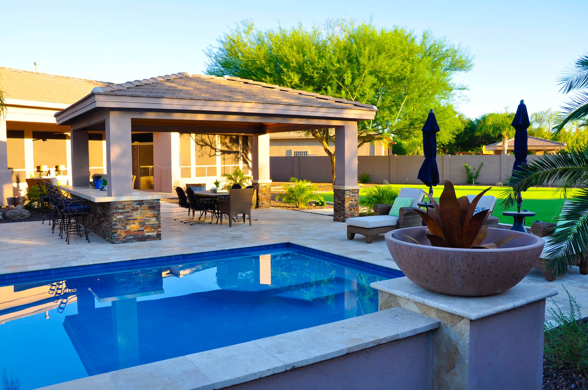 5 tips to revitalize your pool area