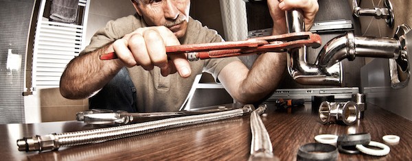 6 Signs You Need a Plumber - Acccurate Plumbi