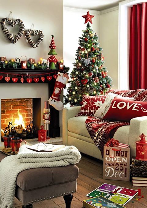 Christmas Living Room Decorations | Christmas room, Christmas .