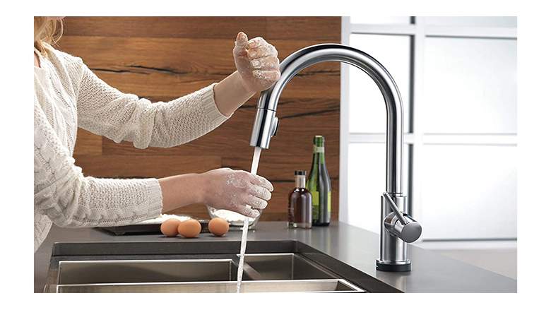 9 Best Touchless Kitchen Faucets to Buy Now (2020) | Heavy.c
