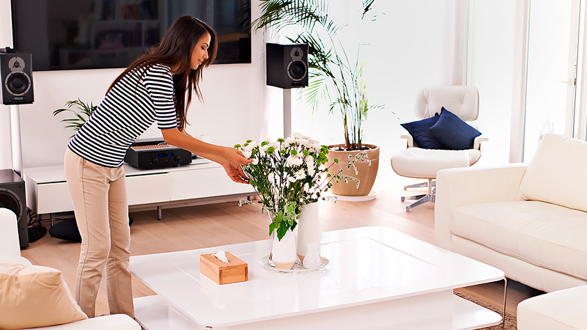 How to Stage Your Home Like a Pro and Sell Quickly | NEA Member .