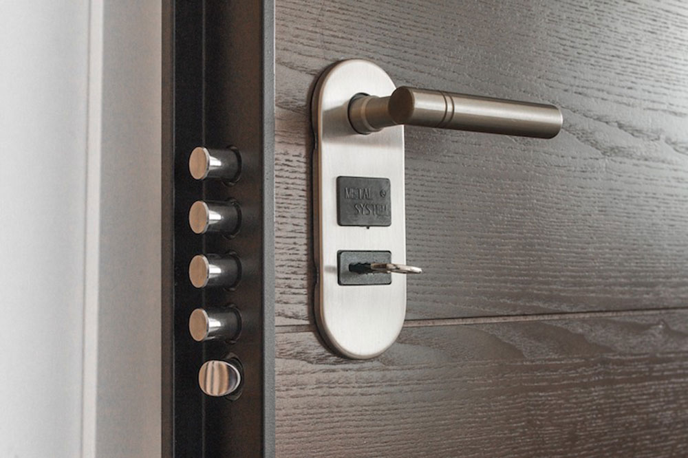 Do you want to secure your home with a
reliable locksmith in New Jersey?