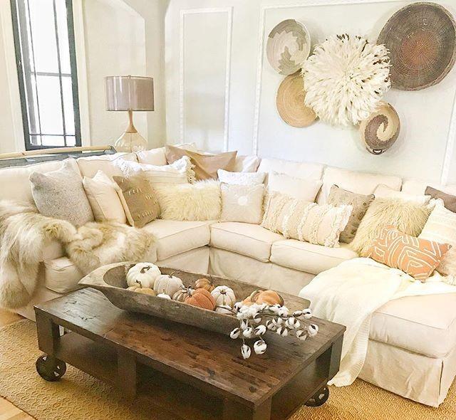 Tips and Tricks: Accessorize Your Living Room | Stash Ho