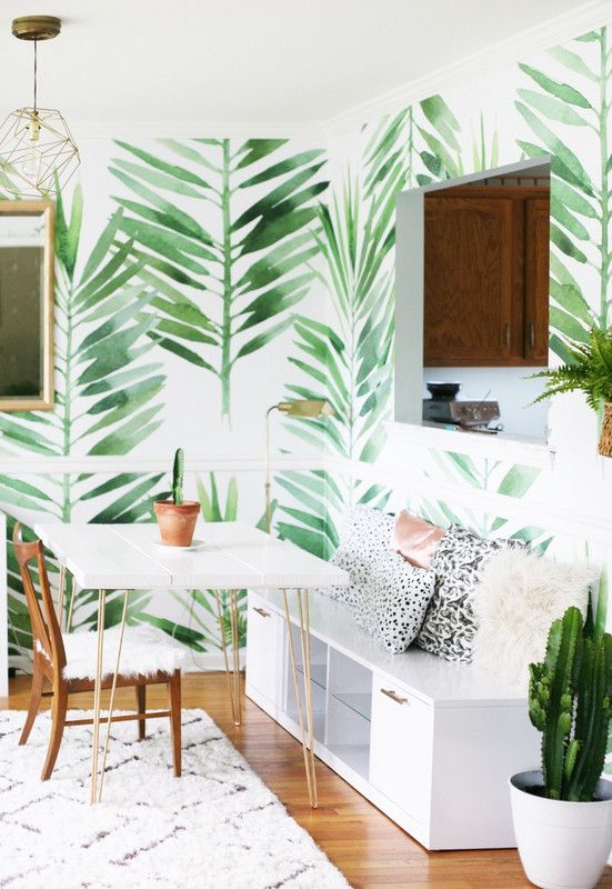 7 Tropical Wallpapers To Decorate Your Home With | Domino .