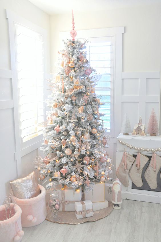 blush decor will make your tree cute, girlish and vintage-inspired