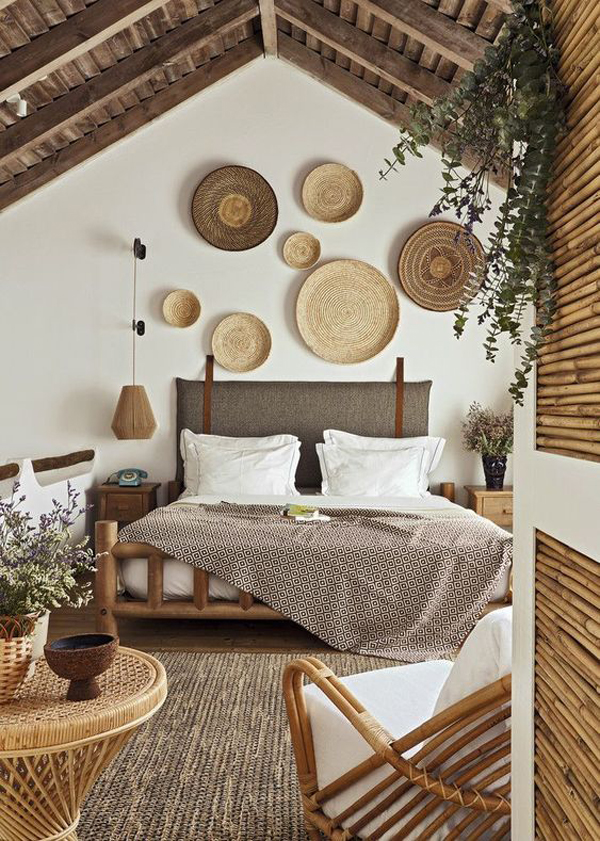 Bedroom villa design with basket whale decor