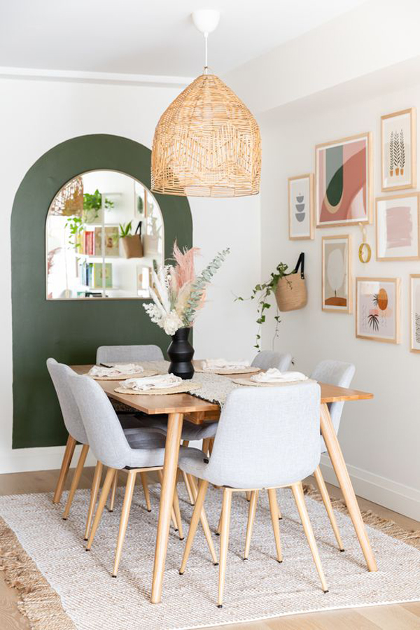 Bright and colorful dining room like you're on vacation
