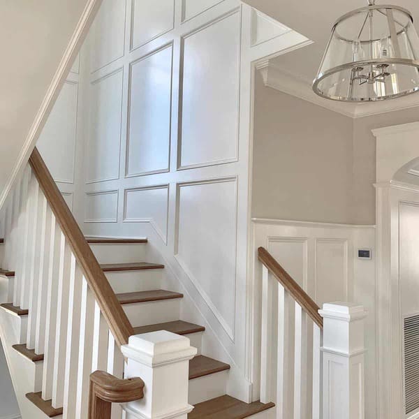 Simple staircase with paneling