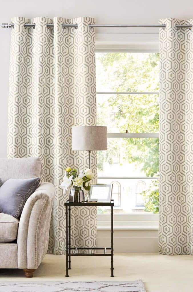 Living room curtains with green pattern 