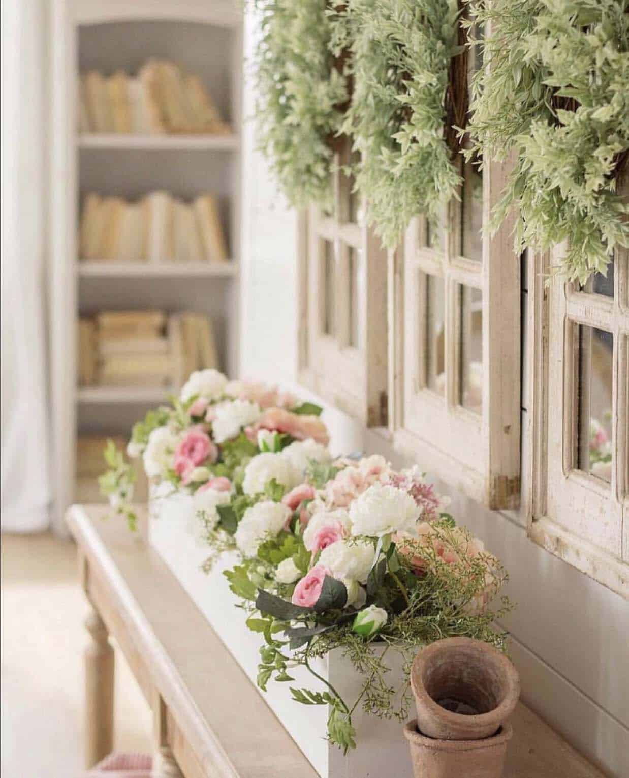 Spring-console-table-with-a-homemade-wooden-flower-box