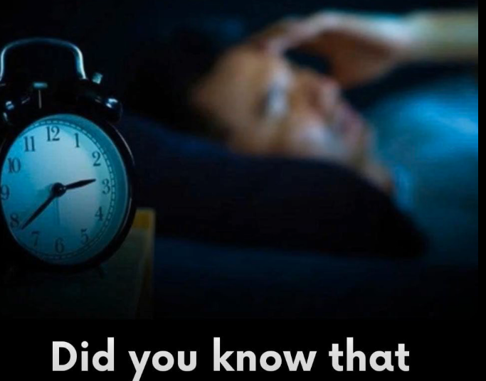 Waking Up at the Same Time Every Night? Here’s What Your Body Could Be Trying to Tell You