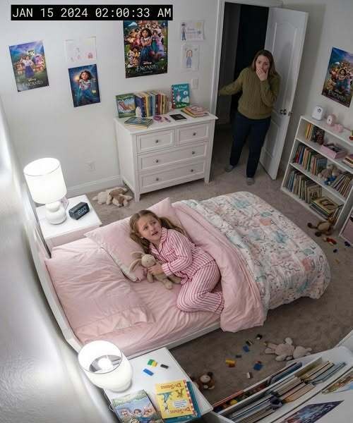 The Hidden Warning Beneath the Bed: A Mother’s Quick Thinking Moment
