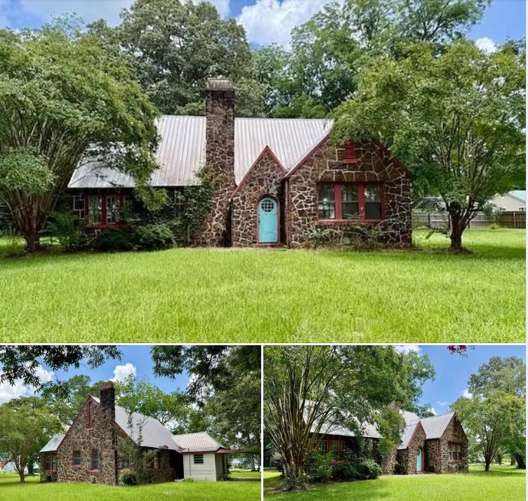 Charming 1937 Country Home on One Acre with Plenty of Space in Louisville, Missouri