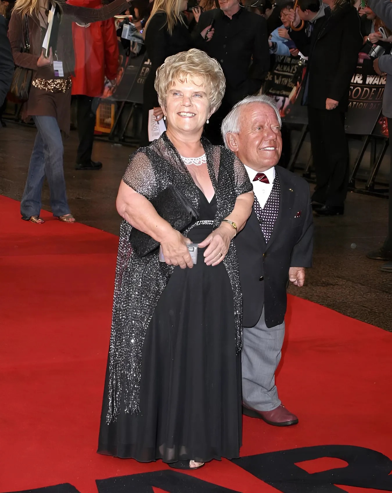 Well-Known Actor Shares Insights on Family Life and Experiences in the Spotlight