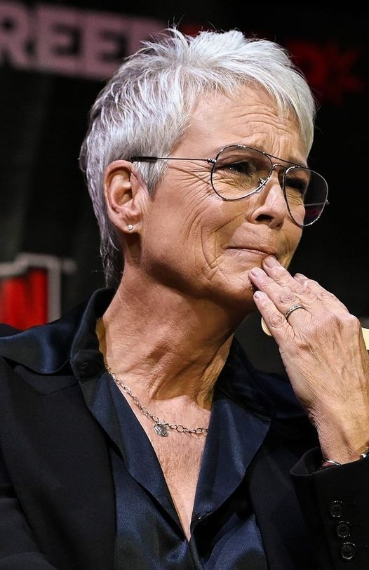 Jamie Lee Curtis Shares Heartfelt Tribute to Richard Lewis