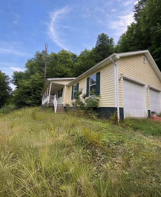 Enjoy Relaxed Single-Level Living With Stunning West Virginia Surroundings