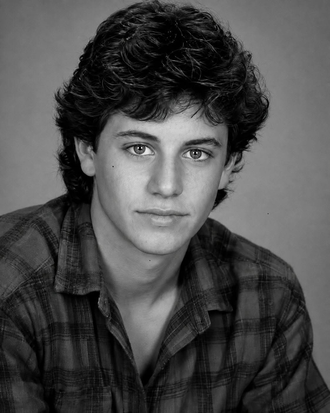 He Was A Famous Child Star In The 80s, But Chose Family Over Fame. Now He’s 54 And…