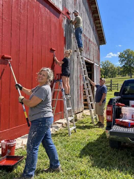 A Mother Restores Her Family’s Historic Red Barn After Her Son Makes an Unexpected Decision